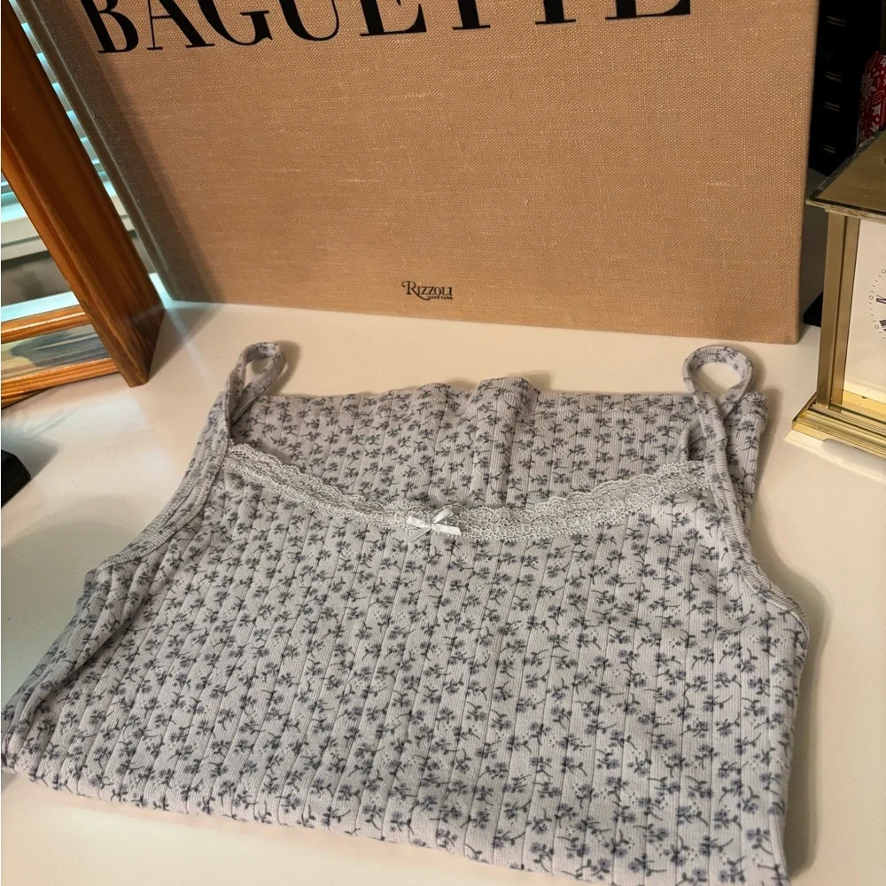 Brandy Melville White Floral Ribbed Tank Top - Picture 3 of 3